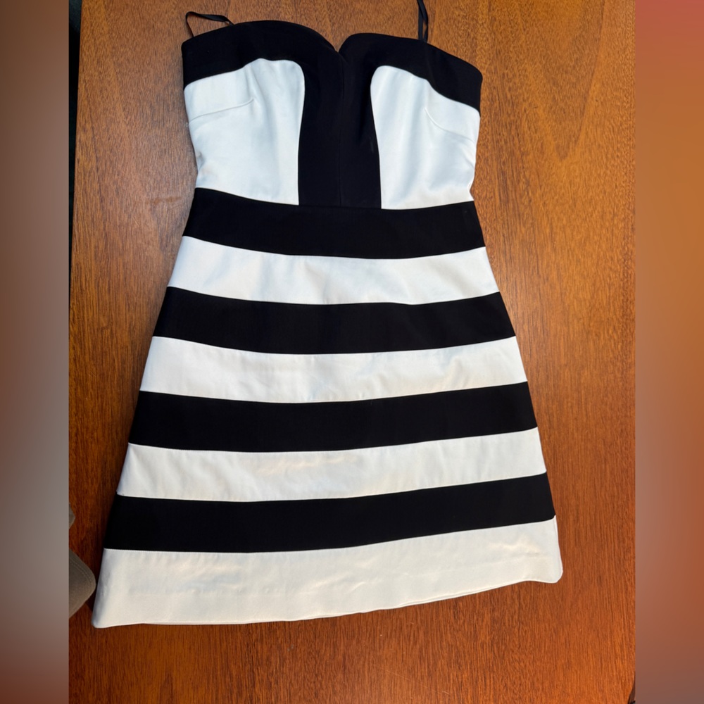 Laundry By Shelli Segal Black and White Striped Dress